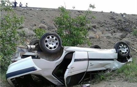واژگونی خودرو حادثه آفرید