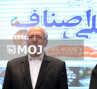 دعوت نعمت زاده از اصناف برای تشکیل فروشگاههای زنجیرهای / انتقاد از عملکرد شهرداری