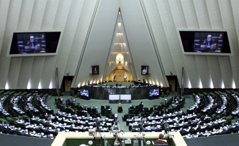 مجوز مجلس برای فروش اموال مازاد غیرمنقول وزارتخانههای تعاون و ارتباطات