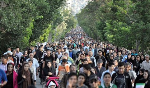همایش پیاده روی خانوادگی به مناسبت دهه مبارک فجر