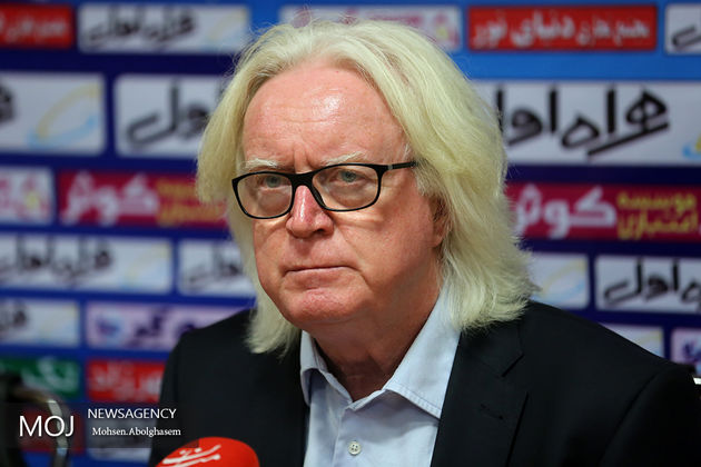 فوتبال مثل سفیر برای یک کشور است/ تاریخ بازگشت ملیپوشانمان برای ما خوب نیست
