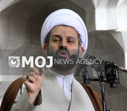 مسئولان از موضع قدرت با آمریکا رفتار کنند