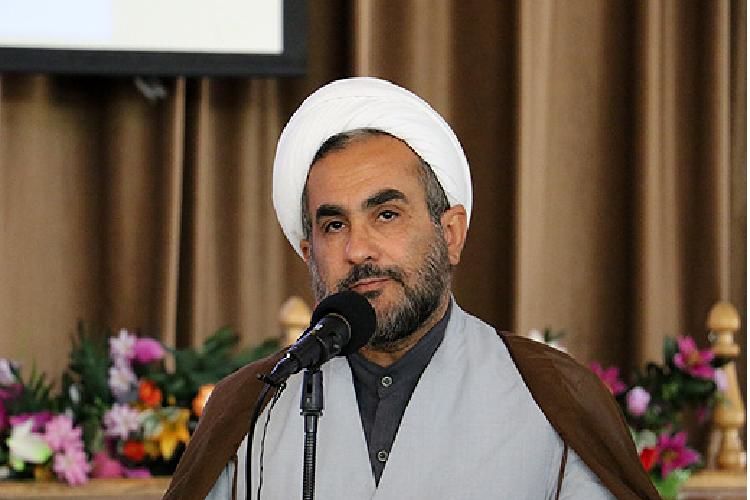 شرایط لازم برای شکلگیری شخصیت یک جوان مسلمان در جامعه مورد توجه قرار نگرفته است