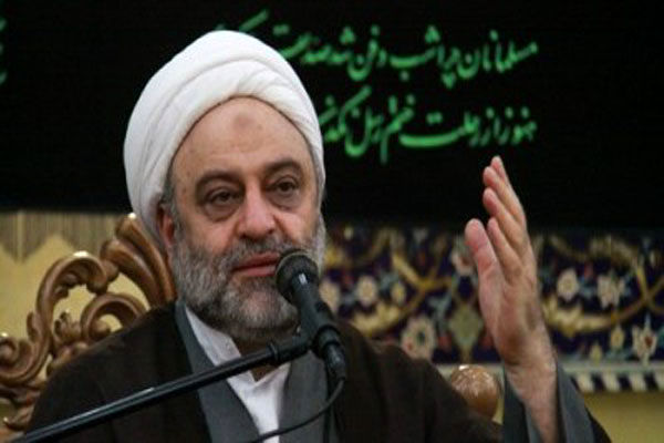 آقاامام سجاد(ع) پس از واقعه عاشورا و در هنگام اسارت سختیهای زیادی را دید، اما صبر کرد.