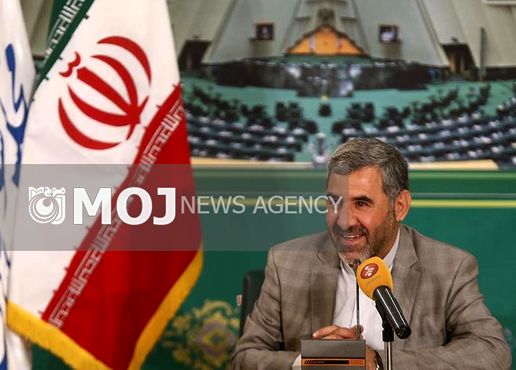 لزوم برخورد با مدیران متخلف برابر با قانون / لکه ننگ فیش های حقوقی پذیرفنی نیست