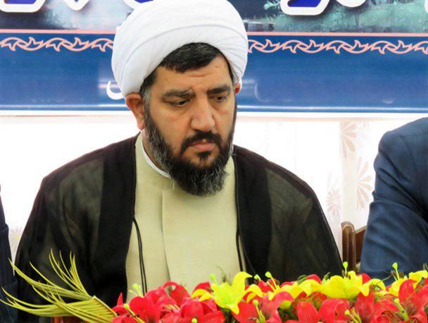 برخی از مسوولان در انجام امور مردم کمکاری میکنند
