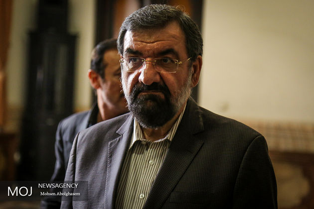 مسلمانان جهان راهی جز قیام علیه آمریکا و اسرائیل ندارند