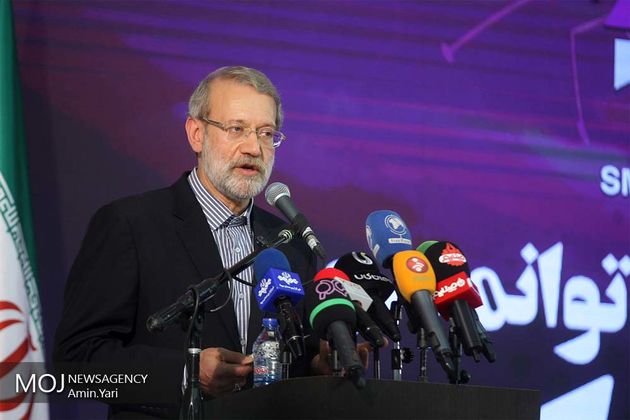 علی لاریجانی به سیدحسن نصرالله تبریک گفت