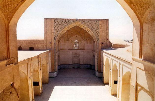 اتمام مرمت مسجد تاریخی نوش آباد