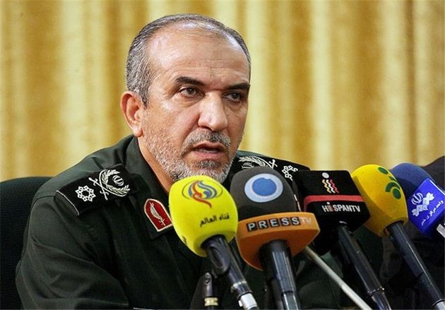 تقاص خون همه شهدا را با ادامه راه آنها خواهیم گرفت