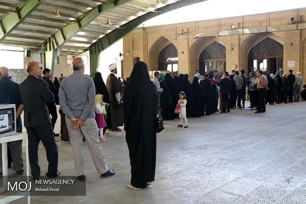 حضور مردم مثالزدنی است، به بعضی از شعبهها تعرفه جدید فرستادیم