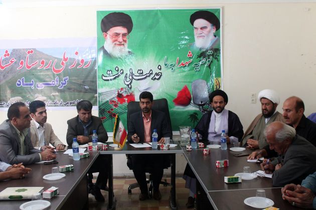 خدماتی دهی به روستا از مهاجرت روستائیان جلوگیری میکند