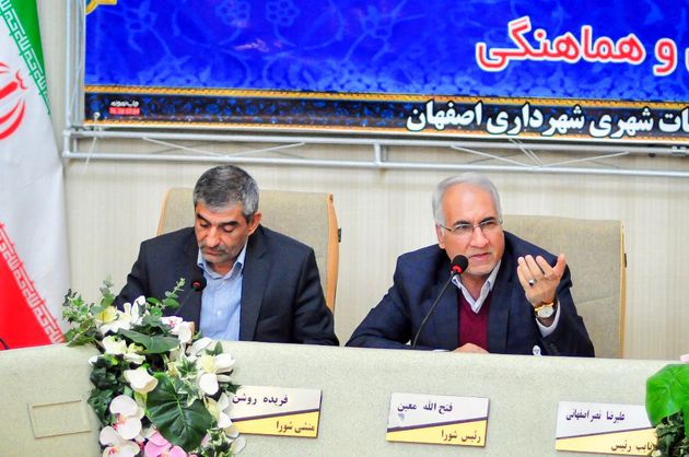 شهر اصفهان بدون زایندهرود در ایام نوروز نیازمند خلاقیت است
