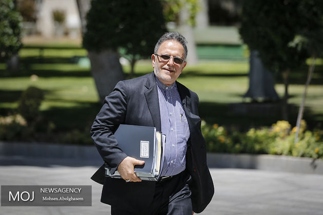 تا 10 روز آینده بانک مرکزی الزامات بانکها برای نرخ سود سپردهها را اعلام میکند
