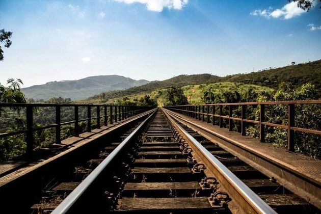 ۹ میلیون و ۳۶۰ هزار مسافر در ۹ ماهه نخست سال ۹۶ در مسیرهای ریلی مشهد جابهجا شدهاند
