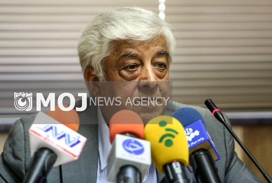 قوه قضائیه وسازمان محیط زیست باید باعرضهکنندگان سموم پرخطر برخورد کند
