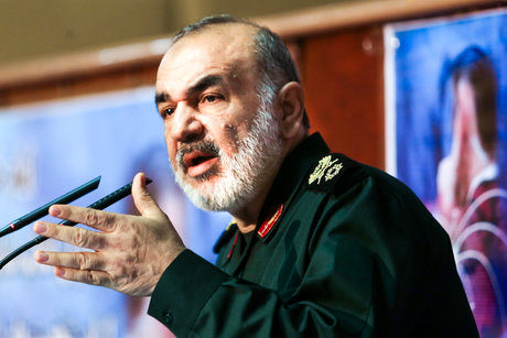 نفوذ ما در جهان اسلامی از جنس نفوذ آمریکاییها نیست/ رژیم صهیونیستی در حد تهدید ما نیست