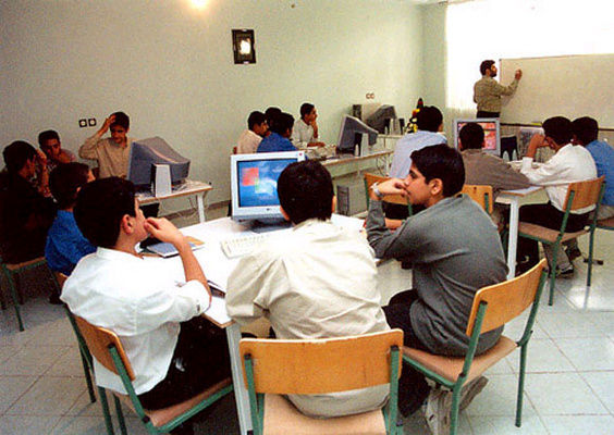 اجباری در هدایت تحصیلی به دانشآموزان پایه دهم وجود ندارد