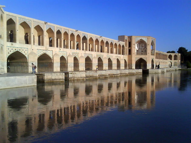 مستندی درباره خشکشدن زایندهرود کلید خورد