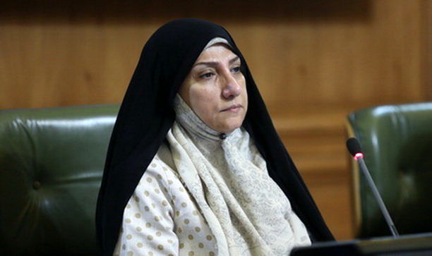 سد معبر عامل سرگردانی عابران در پیاده روهای تهران شده است