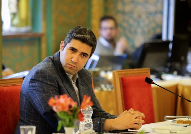 حضور دوچرخه سواران آشنا به حوزه گردشگری در محورهای تاریخی اصفهان در ایام نوروز