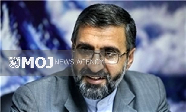 عکس یادگاری با زندانی سیاسی دهن کجی به نظام است