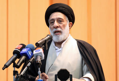 آیا امروز این همت هست که اموالی که از بیت المال رفته است بازگردانده شود؟