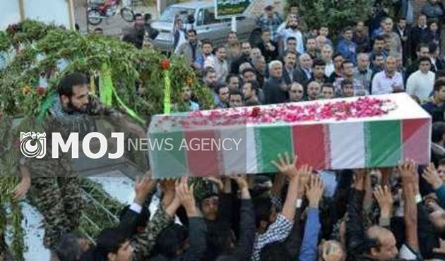 پیکر شهید منوچهر کرمی در بندر امام(ره) تشییع شد