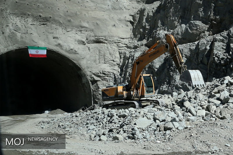 فاز یک آزادراه تهران ـ شمال آماده بهره برداری است