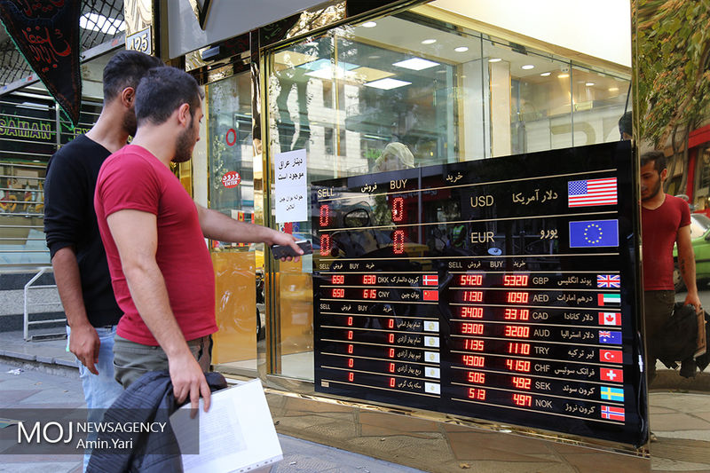 دلار در بازار آزاد افزایش پیدا کرد
