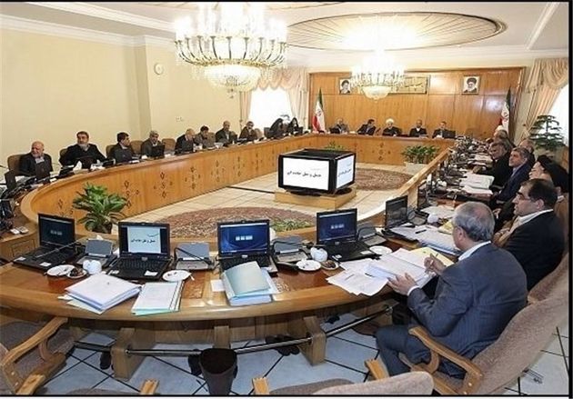 تصویب برنامههای دولت برای حل معضل آلودگی هوای کلانشهرها