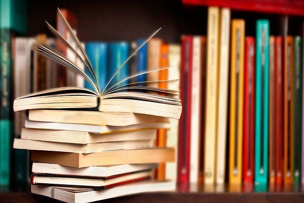 برگزاری برنامه هایی برای ترویج فرهنگ کتابخوانی در کتابخانه فجر