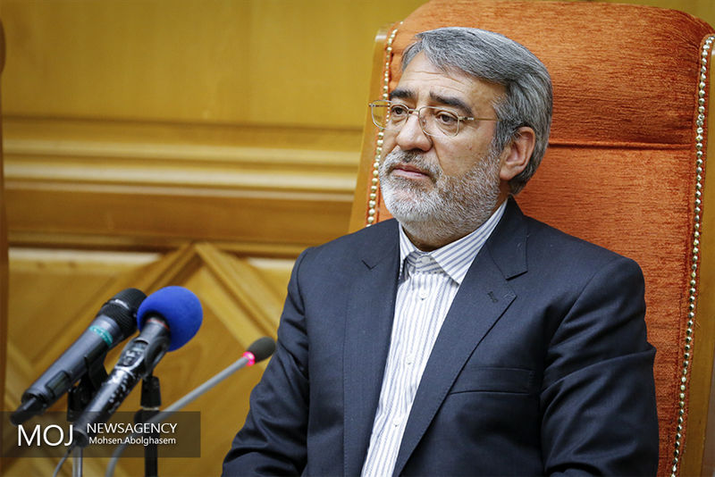 دولت بدنبال ساماندهى فعالیت کوله برى در استان هاى مرزى است