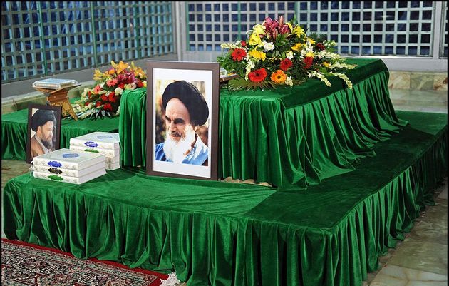 مجموعه قضایی فارس با آرمانهای انقلاب، امام راحل تجدید میثاق کردند