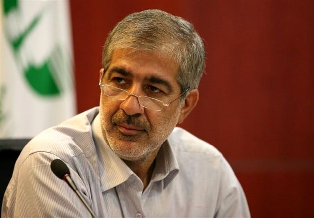 بانکها باید از متقاضیان تسهیلات حمایت و نگاهشان حل معضل بیکاری باشد