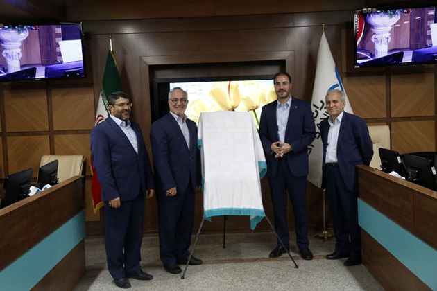 سامانه جامع مدیریت بخشنامههای بانک دی رونمایی شد
