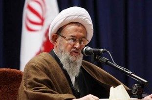 دشمنان به دنبال ایجاد تفرقه و دستیابی به اهداف شوم خودشان هستند