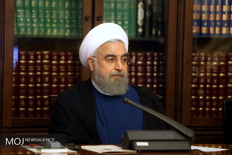 تولید و تامین کالاهای اساسی مورد نیاز مردم، اولویت دولت است