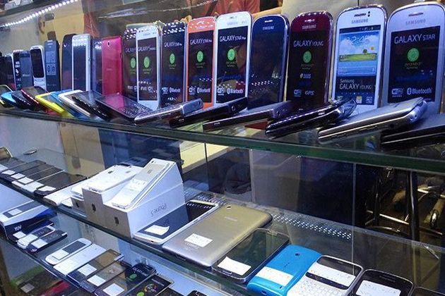 پیش بینی افزایش دو برابری قیمت موبایل در بازار/ مراقب خرید گوشیهای رفرش شده باشید