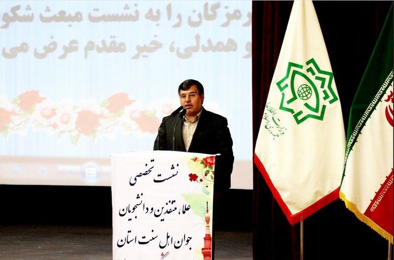 دشمن به دنبال ایجاد تفرقه میان مسلمانان است
