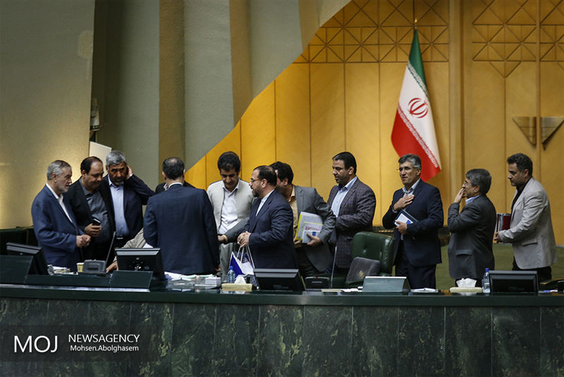موافقان و مخالفان وزیران پیشنهادی براساس قرعهکشی صحبت می کنند
