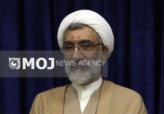وزیر دادگستری به مقام شهدای بروجرد ادای احترام کرد