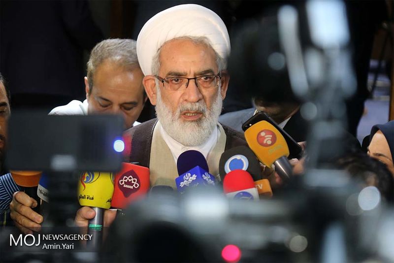 برخورد با فساد در فضای مجازی مطابق قانون و مقررات