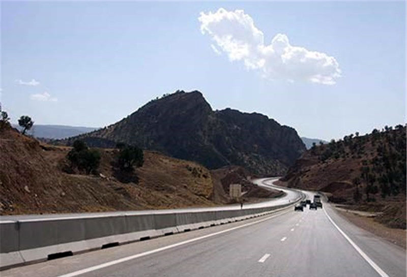 ایمنی جادههای لرستان مناسب است