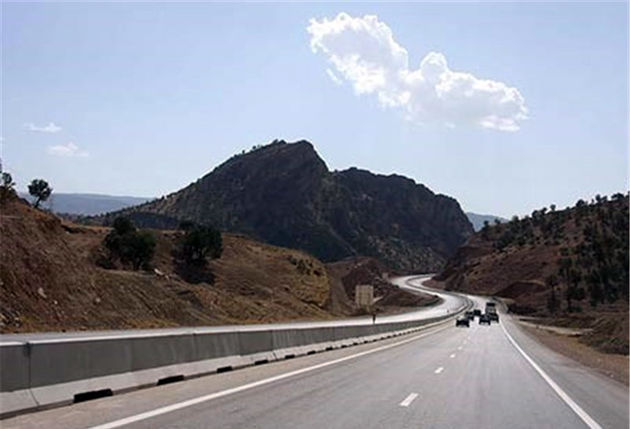 ایمنی جادههای لرستان مناسب است
