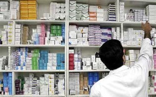 برخورد شدید در انتظار داروخانههای متخلف
