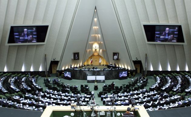 رهایی از وابستگی اقتصاد به نفت تنها از مسیر توسعه صنعت میسر میشود