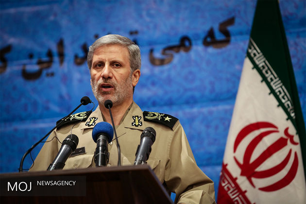 وزیر دفاع: دیپلماسی دفاعی یکی از برنامه های اصلی وزارت دفاع است