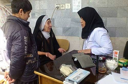 ارائه خدمات پزشکی تخصصی و فوق تخصصی رایگان در صحن امامزاده صالح(ع)