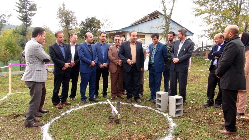 آئین کلنگ زنی اولین طرح اقامتگاه بوم گردی در شهرستان رضوانشهر